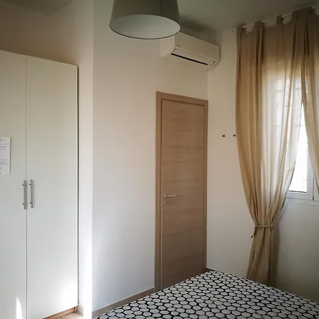 Simply House In Apartment Bari