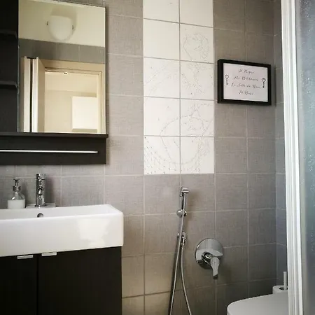Apartment Simply House In Bari